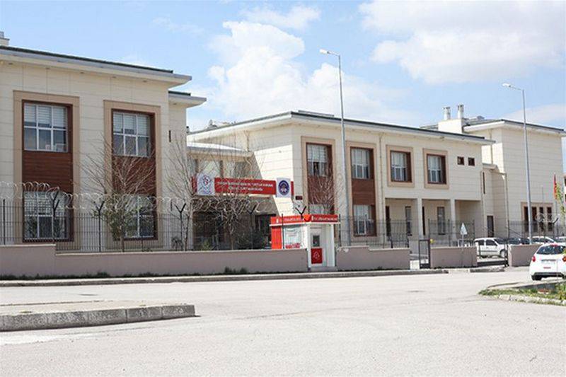 GÖLBAŞI KYK ERKEK ÖĞRENCİ YURDU - Görsel 5
